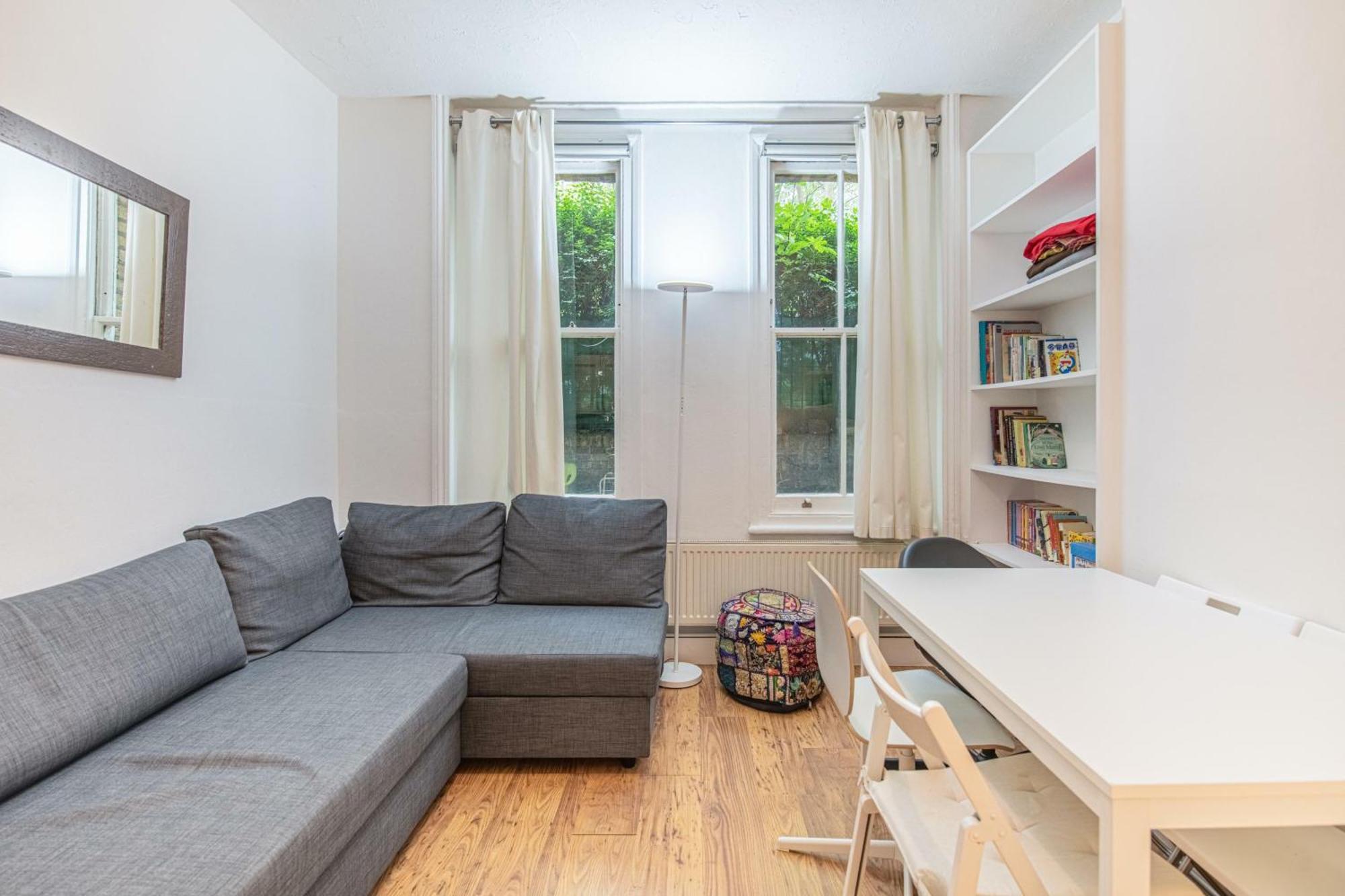 Well-connected 2bd Flat In Elephant & Castle Londres